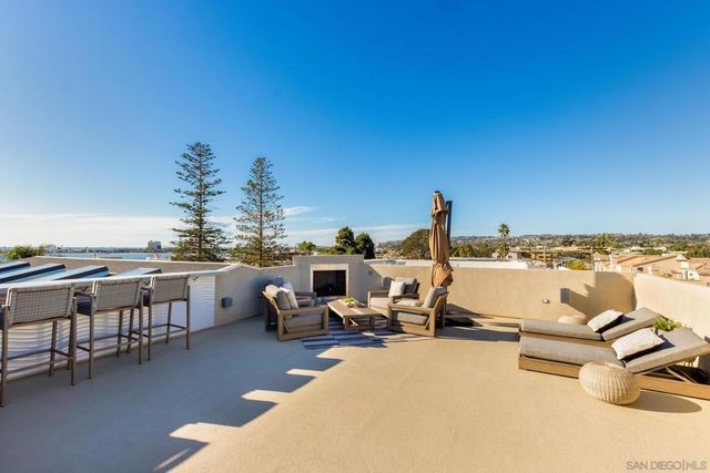 3705 Haines St 2, San Diego, CA 92109