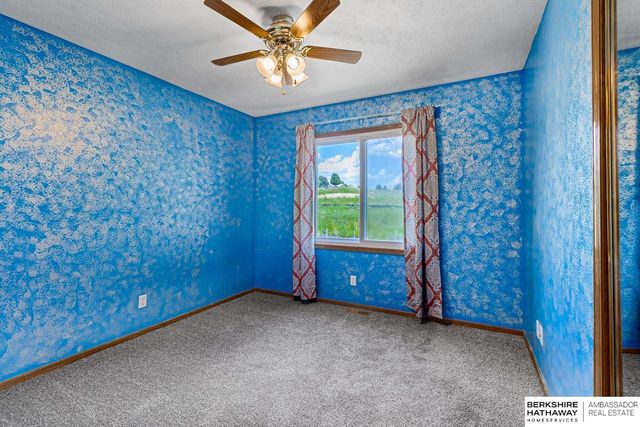 1006 Magnolia Court, Papillion, NE 68046
