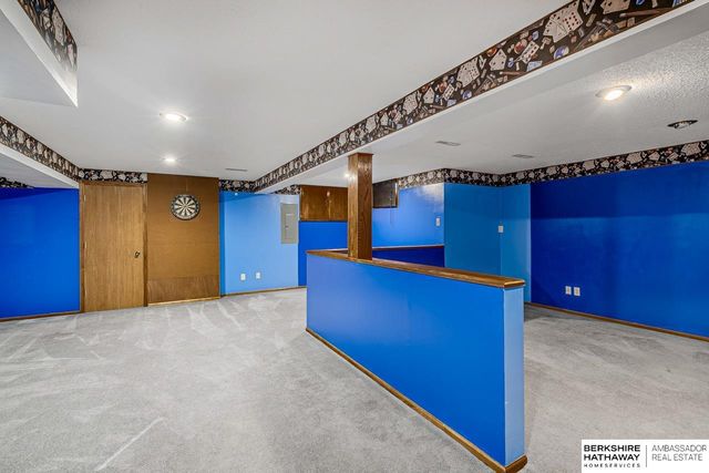 1006 Magnolia Court, Papillion, NE 68046