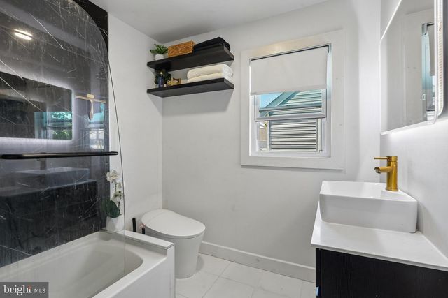 239 HUFF AVE, Trenton, NJ 08618