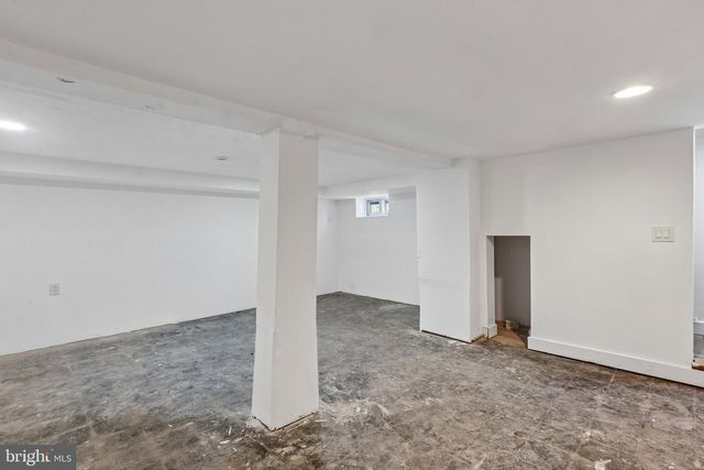 239 HUFF AVE, Trenton, NJ 08618