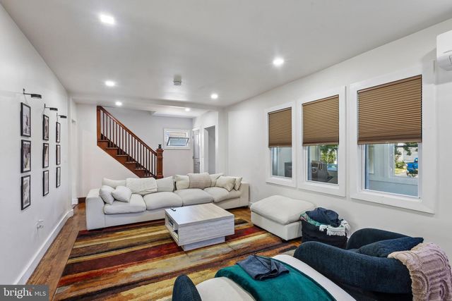 239 HUFF AVE, Trenton, NJ 08618
