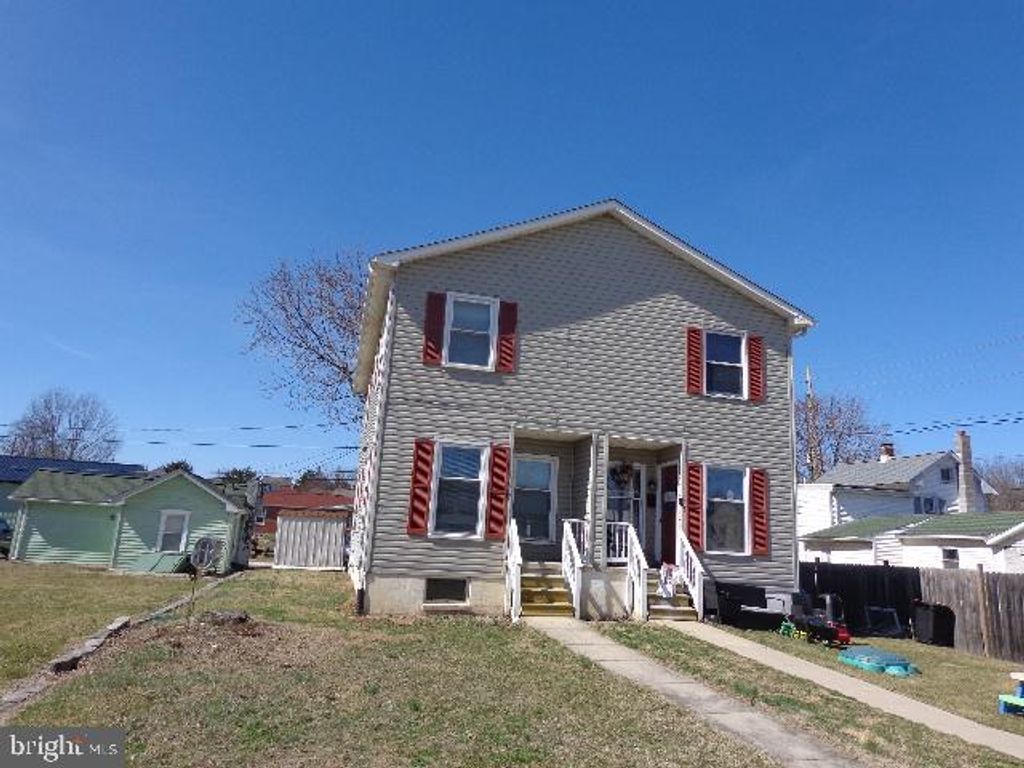 907 OAK ST, Hagerstown, MD 21740