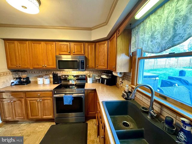 371 FIRST AVE, Lemont, PA 16851