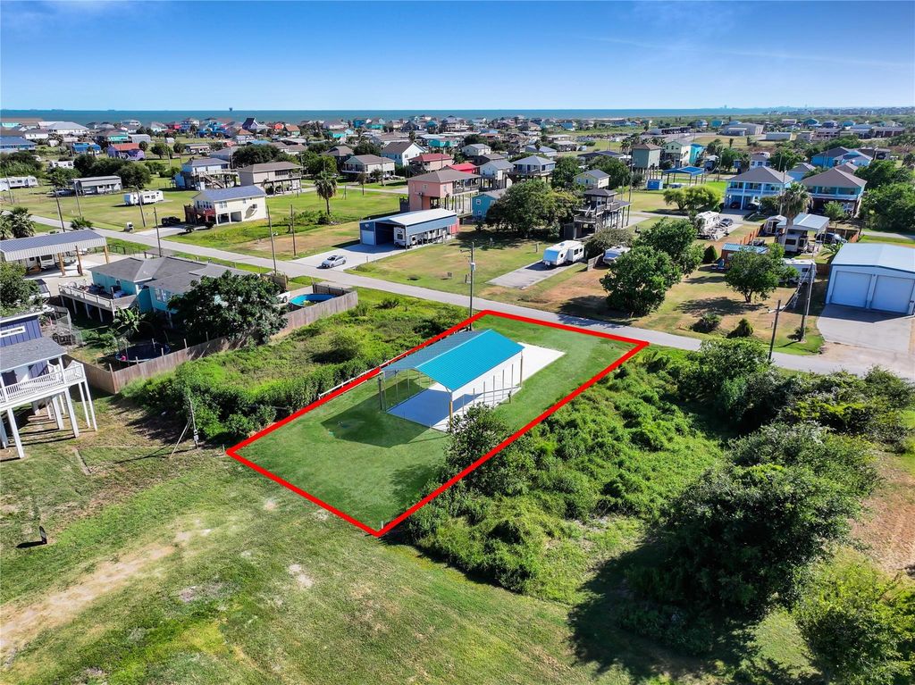 976 E Verdie Drive, Crystal Beach, TX 77650