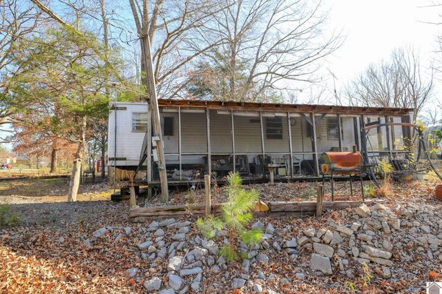 250 Captain Morgan Rd 1, Hardin, KY 42048