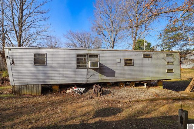 250 Captain Morgan Rd 1, Hardin, KY 42048