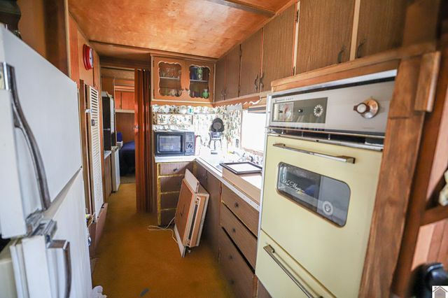 250 Captain Morgan Rd 1, Hardin, KY 42048