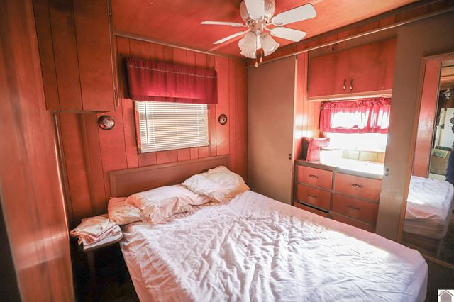 250 Captain Morgan Rd 1, Hardin, KY 42048