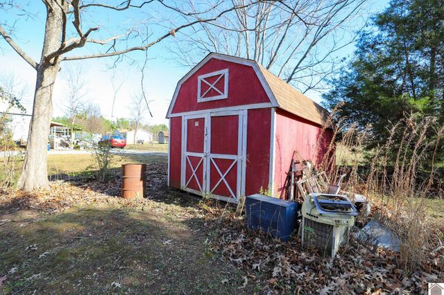 250 Captain Morgan Rd 1, Hardin, KY 42048