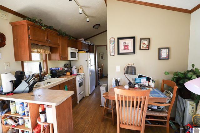 250 Captain Morgan Rd 1, Hardin, KY 42048