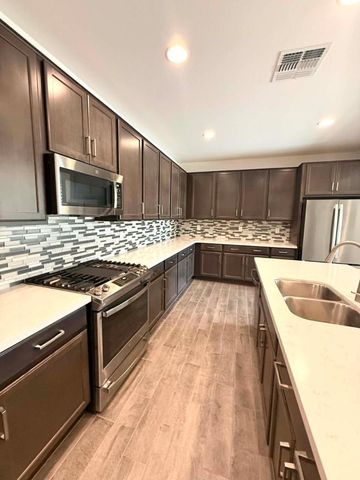 22995 E Calle Luna, Queen Creek, AZ 85142