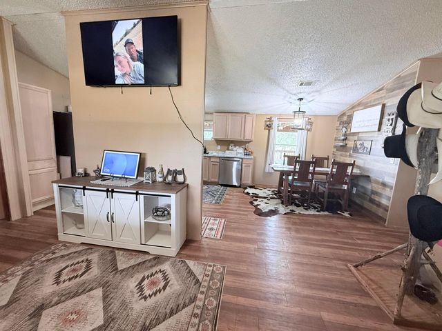 1075 SW Rucks Dairy Road, Okeechobee, FL 34974