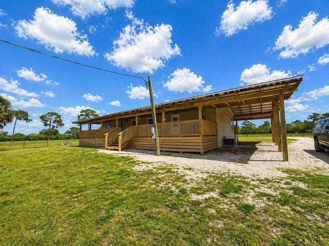 1075 SW Rucks Dairy Road, Okeechobee, FL 34974