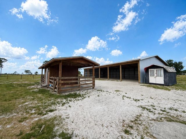 1075 SW Rucks Dairy Road, Okeechobee, FL 34974