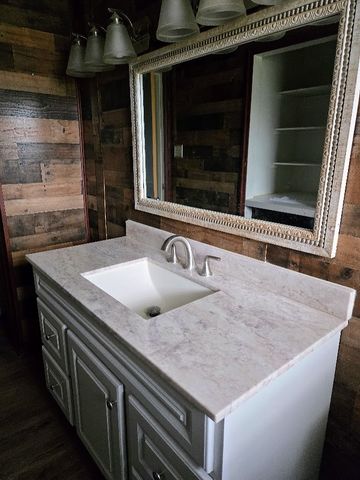 812 N Tyus Street, Groesbeck, TX 76642