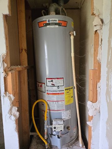 812 N Tyus Street, Groesbeck, TX 76642