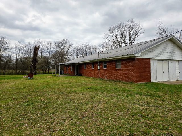 812 N Tyus Street, Groesbeck, TX 76642