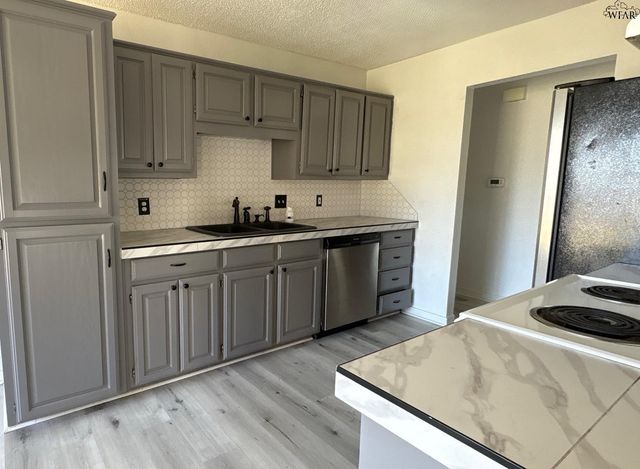 4 BLUE STAR COURT, Wichita Falls, TX 76310