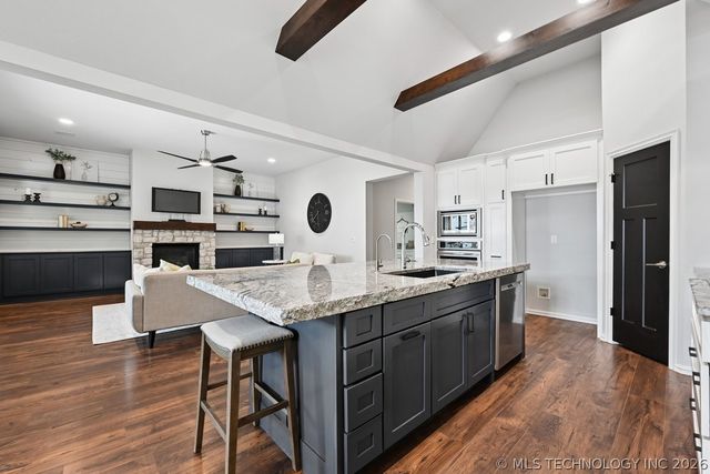 6867 E 124th Street S, Bixby, OK 74008