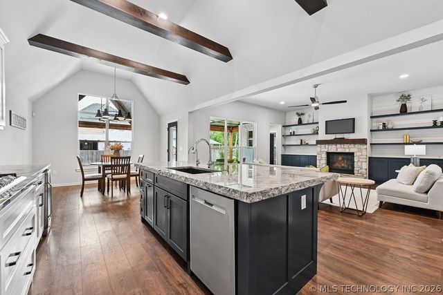 6867 E 124th Street S, Bixby, OK 74008