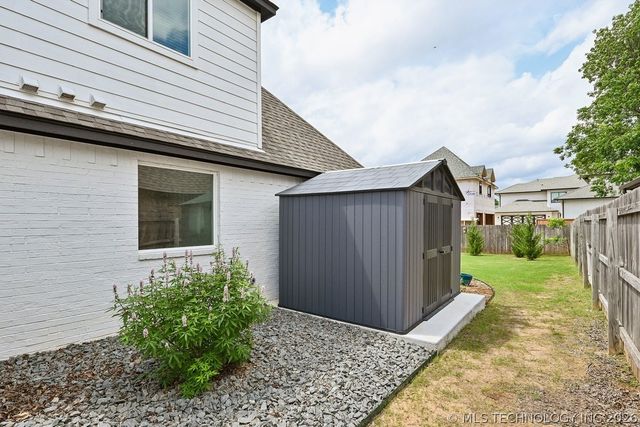 6867 E 124th Street S, Bixby, OK 74008
