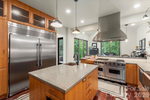 3603 Hennessy Place, Charlotte, NC 28210