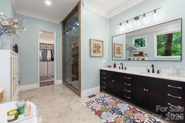 3603 Hennessy Place, Charlotte, NC 28210
