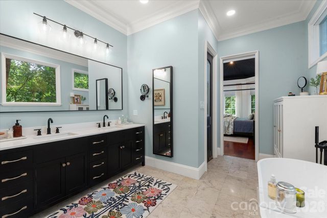 3603 Hennessy Place, Charlotte, NC 28210