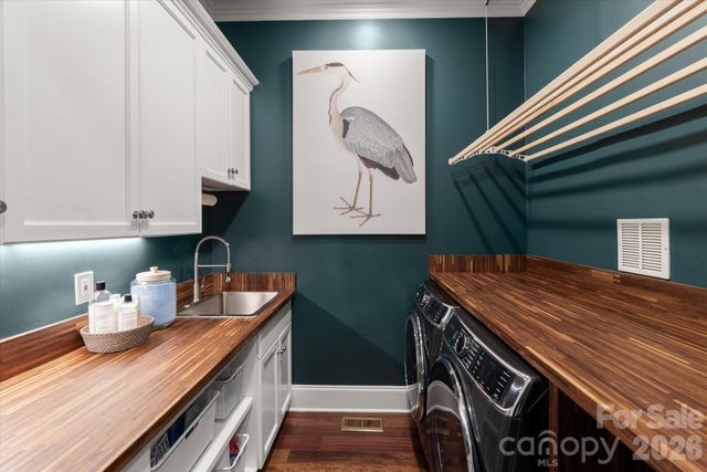 3603 Hennessy Place, Charlotte, NC 28210