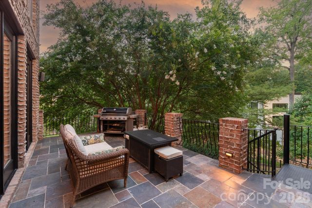 3603 Hennessy Place, Charlotte, NC 28210
