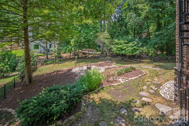 3603 Hennessy Place, Charlotte, NC 28210