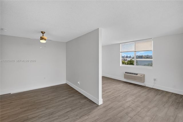 1255 Collins Ave 504, Miami Beach, FL 33139
