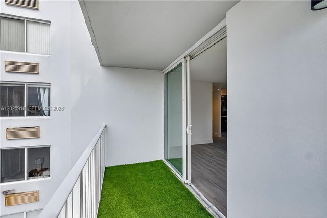 1255 Collins Ave 504, Miami Beach, FL 33139