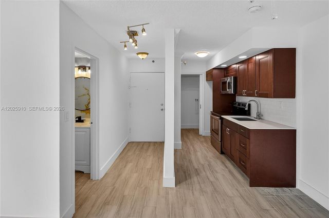 1255 Collins Ave 504, Miami Beach, FL 33139