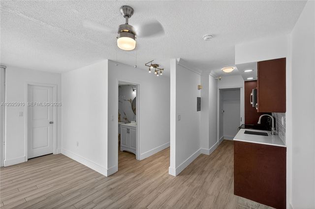 1255 Collins Ave 504, Miami Beach, FL 33139
