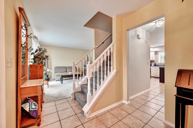 6 Claiborne Court, Florence, KY 41042