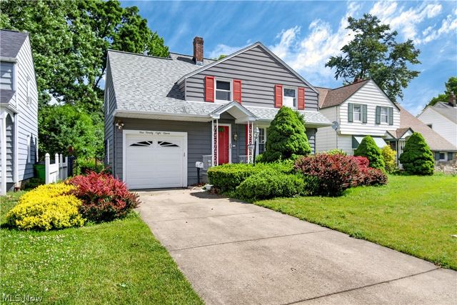 19811 Shakerwood Road, Warrensville Heights, OH 44122