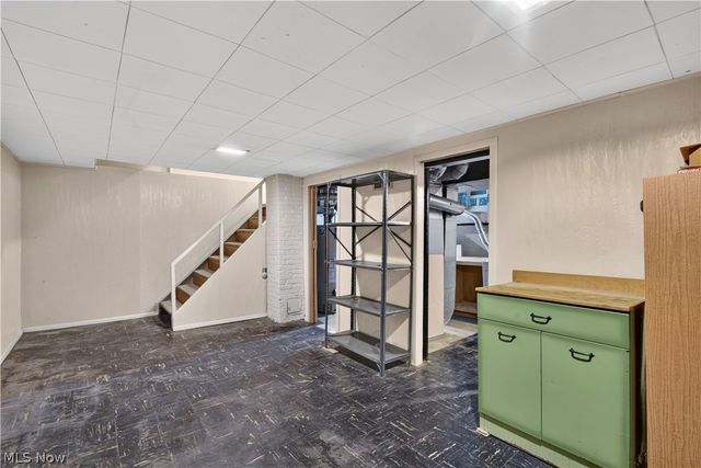 19811 Shakerwood Road, Warrensville Heights, OH 44122