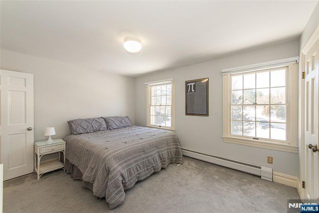 721 Somerset Street, Franklin Lakes, NJ 07417