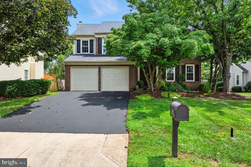9605 LINDEN WOOD RD, Manassas, VA 20111