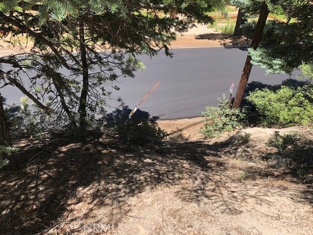 33351 Green Valley Lake Rd., Green Valley Lake, CA 92341