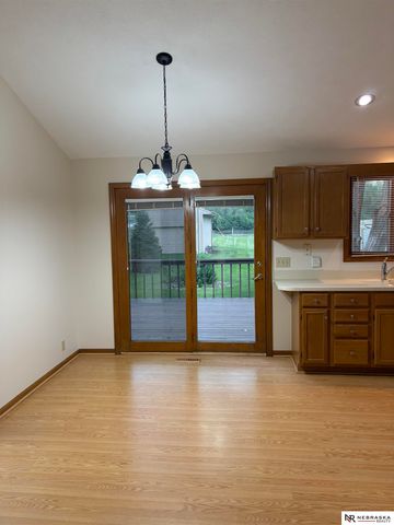 1113 N 83rd Street, Omaha, NE 68114