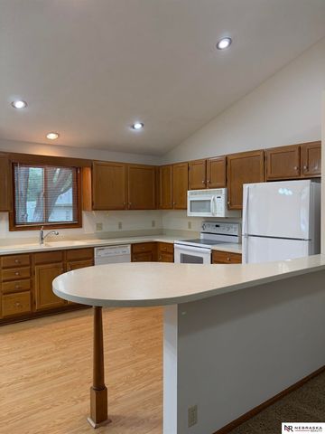 1113 N 83rd Street, Omaha, NE 68114