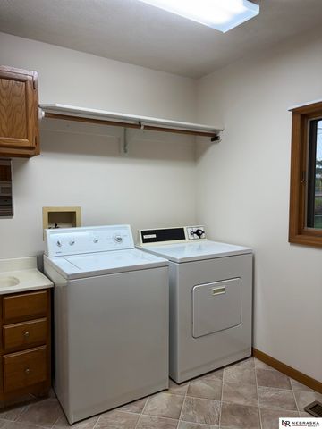 1113 N 83rd Street, Omaha, NE 68114