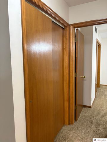 1113 N 83rd Street, Omaha, NE 68114