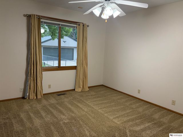 1113 N 83rd Street, Omaha, NE 68114