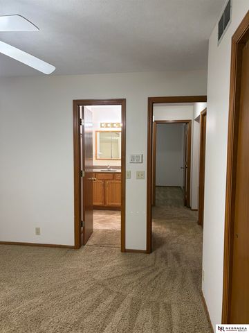 1113 N 83rd Street, Omaha, NE 68114