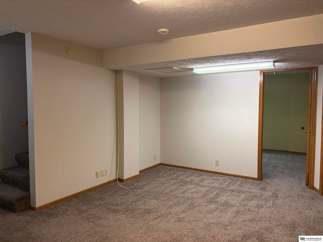 1113 N 83rd Street, Omaha, NE 68114