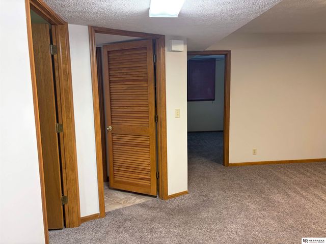 1113 N 83rd Street, Omaha, NE 68114